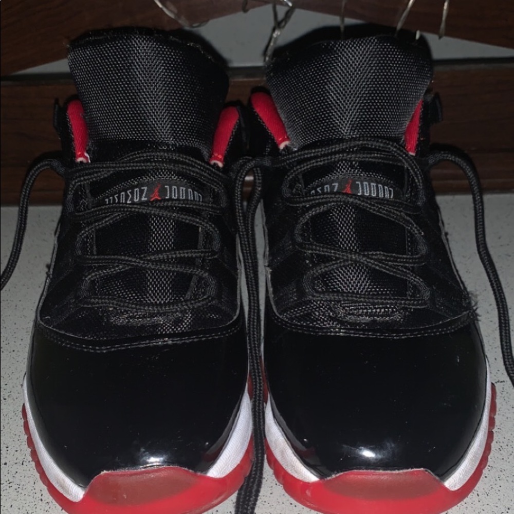 Bred low top 11s ❤️